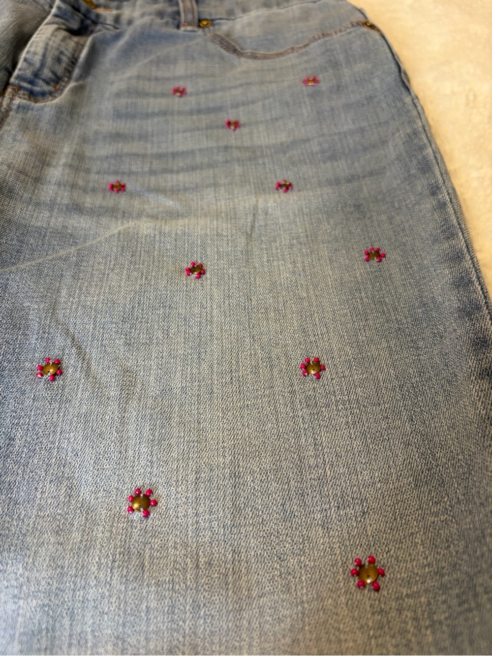 Chicos So Slimming Embroidered Ankle Jeans - Picture 7 of 9